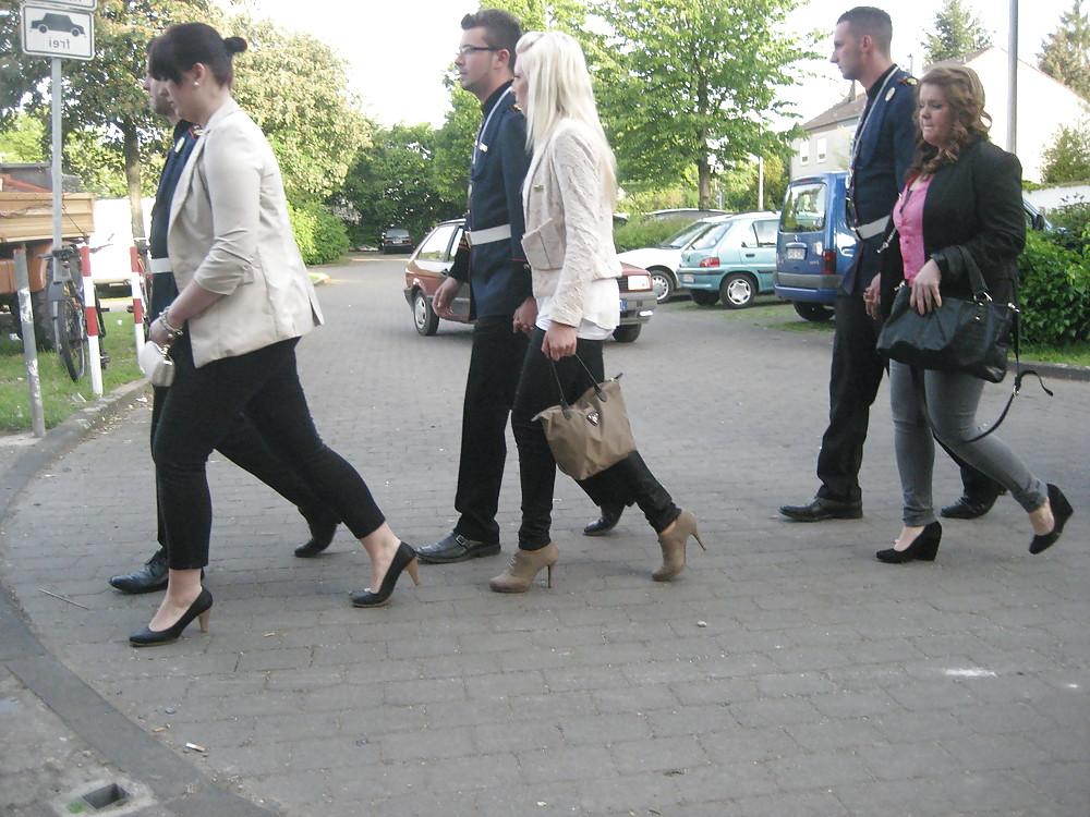 21P Babes in Public