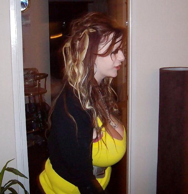 25P WOW... I LOVE HER MASSIVE TITS