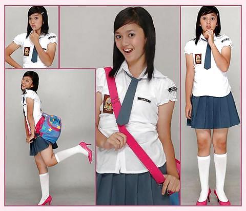 25P Teen Girls-Indonesian high school