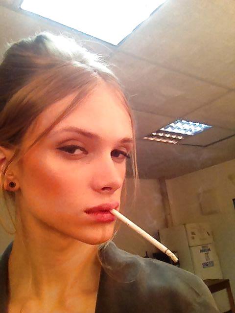 24P Smoking 054