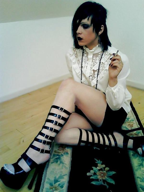 24P Smoking 054