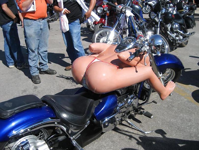 25P Babes,bikes & cars