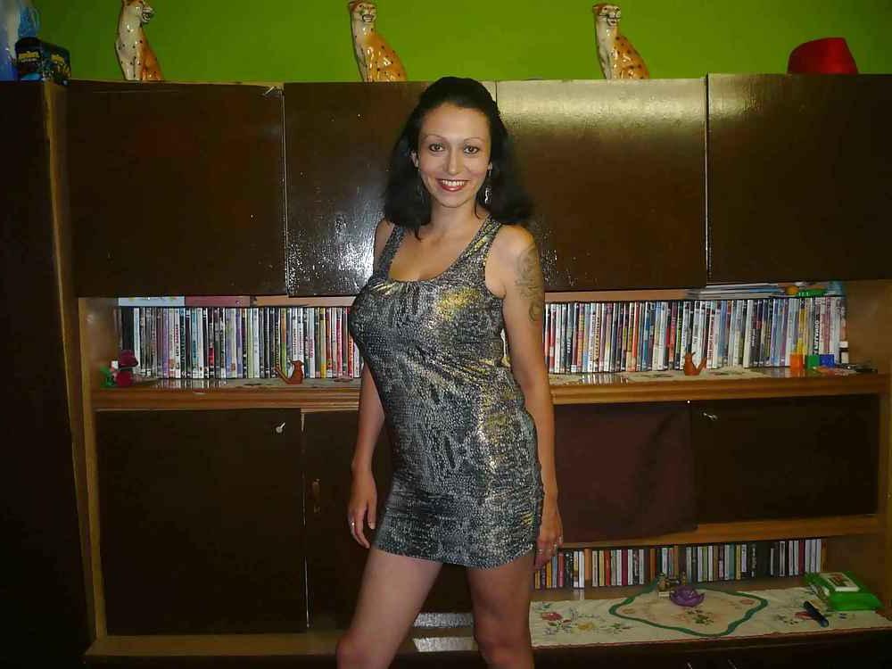 7P Hungarian gypsi girl