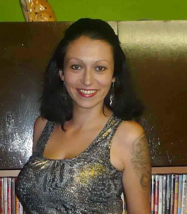7P Hungarian gypsi girl