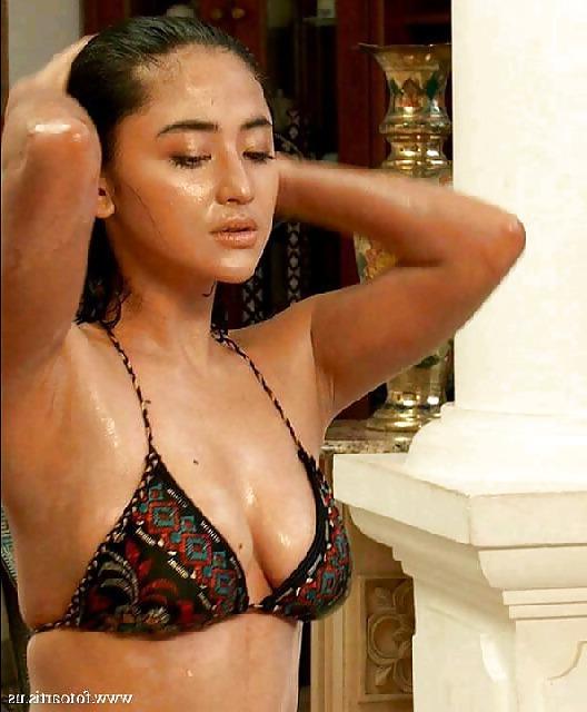 25P No nude but sexy indonesian