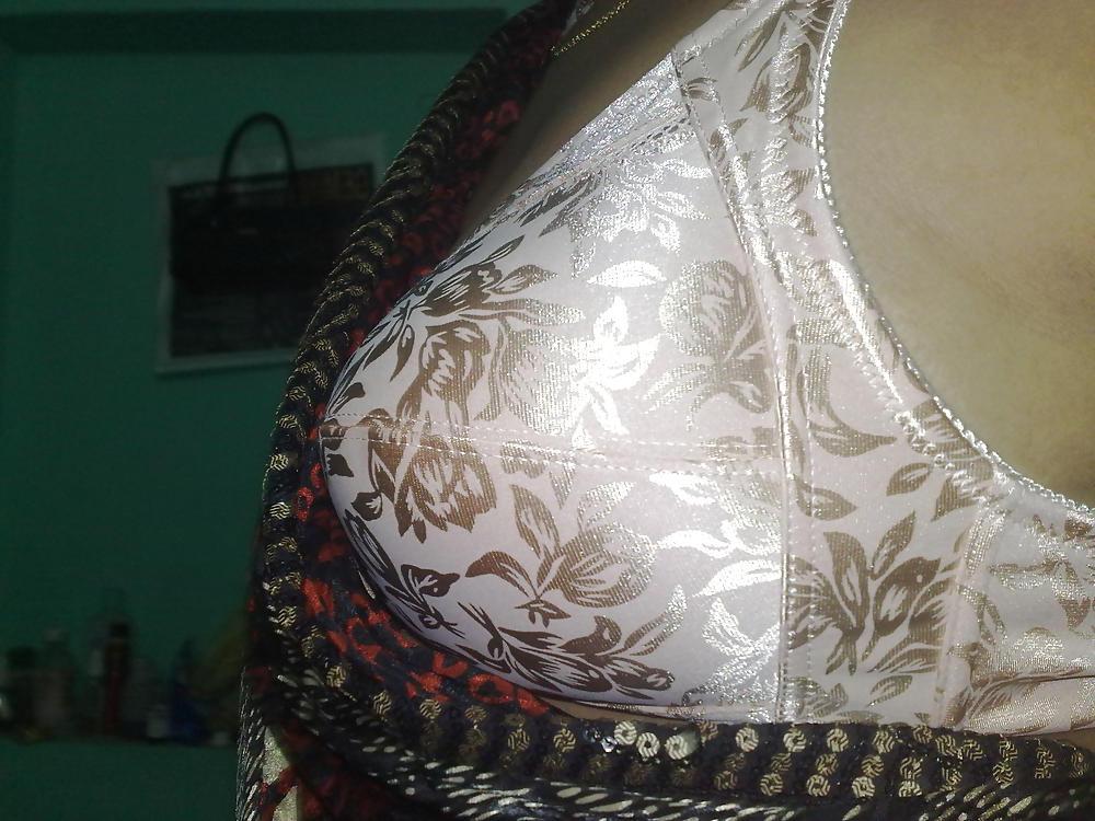 25P INDIAN TITS ARE SOOO WONDERFUL