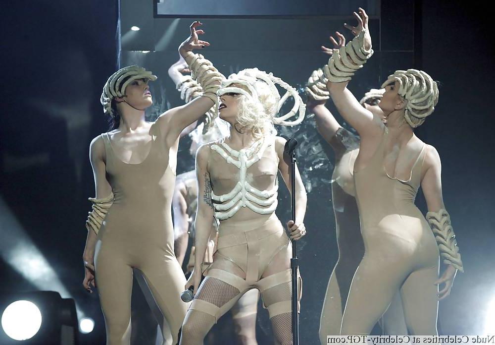 25P BEST PERFORMER, CRAZY & HORNY - LADY GAGA