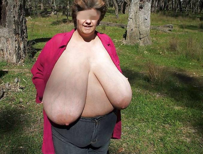 11P FAT GRANNY WITH HUGE BOOBS 