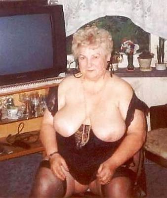 20P Saggy tits 41.