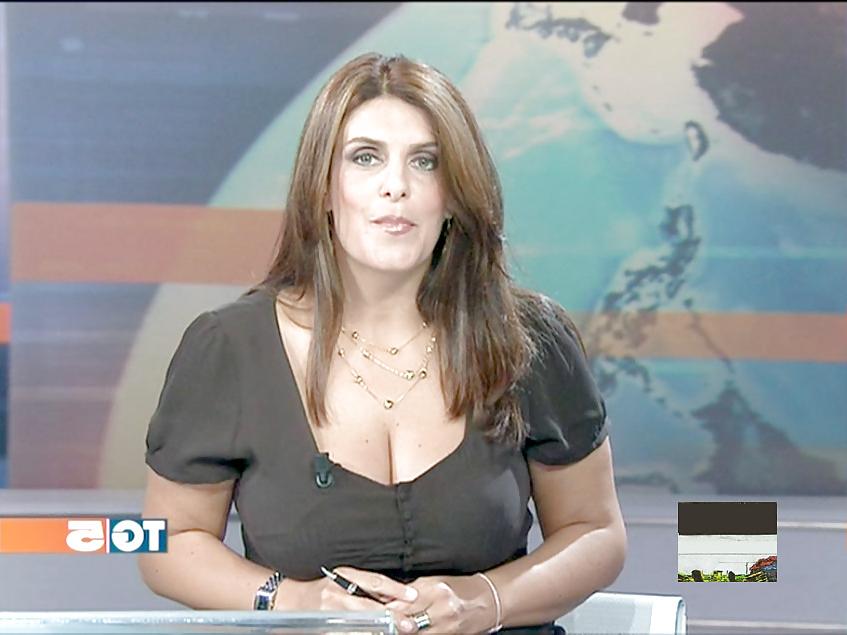 25P Tv host i like (with big boobs) or would like to fuck