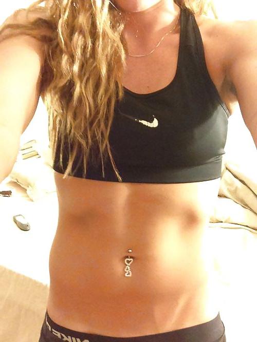 20P Girls in sports bras