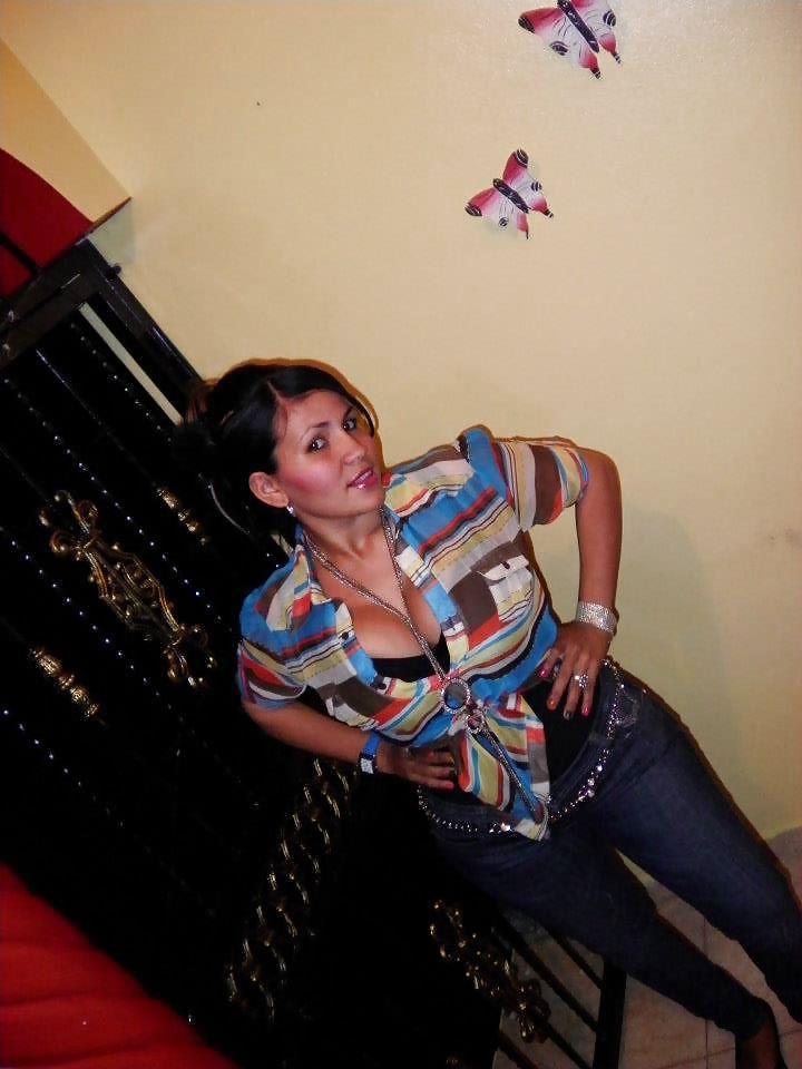 12P Big tit latina