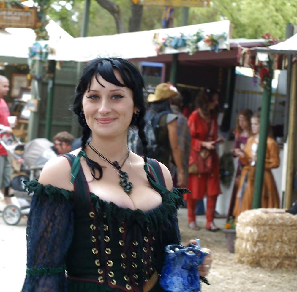 25P Ren fair boobs