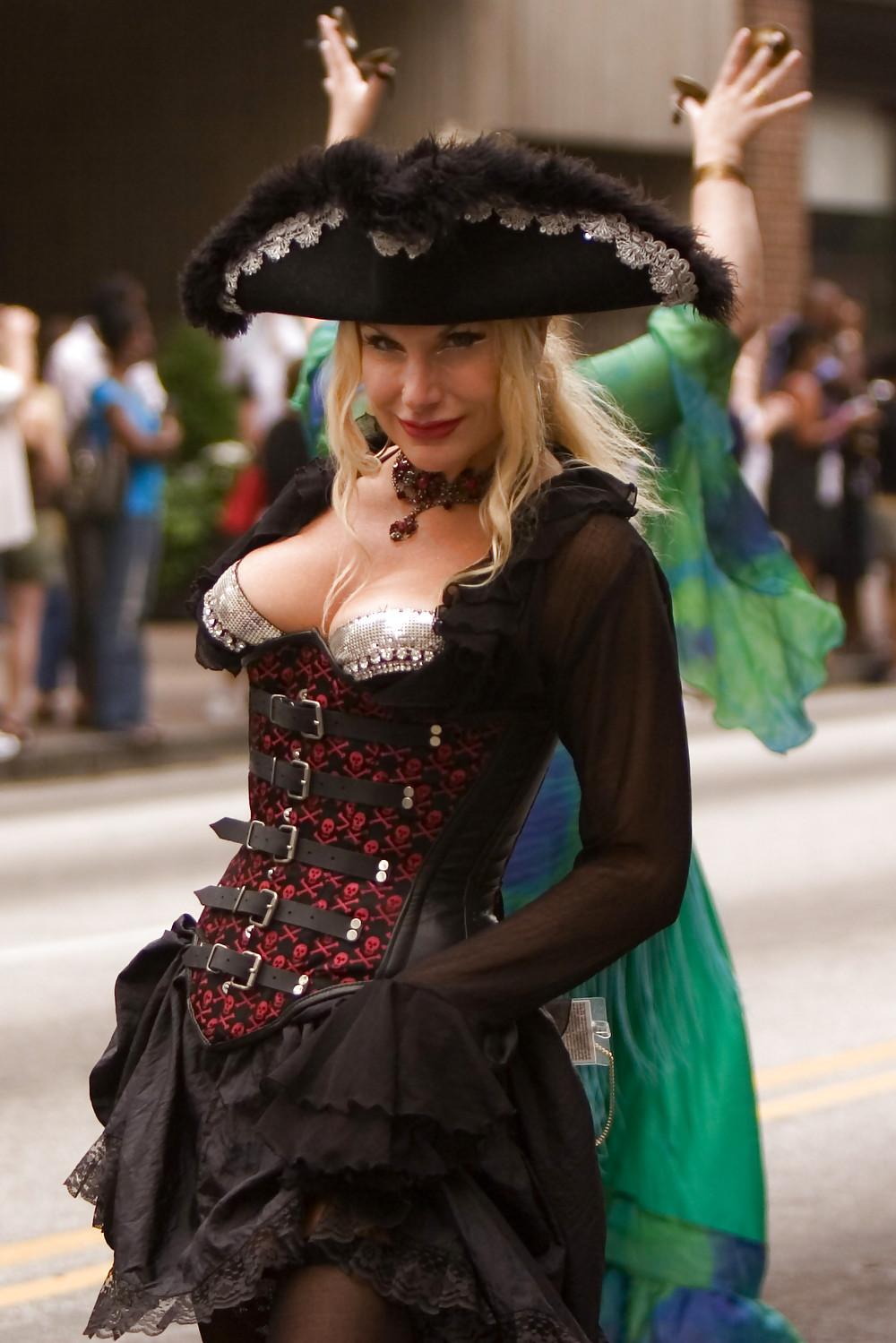 25P Ren fair boobs