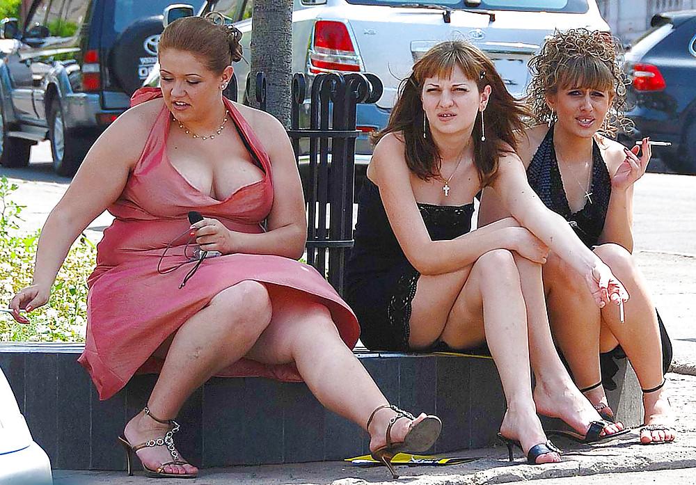 25P In The Streets 100 - Smoking In The Streets