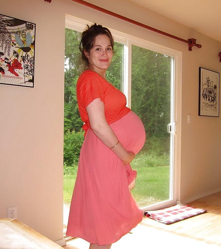 19P Pregnant babes!