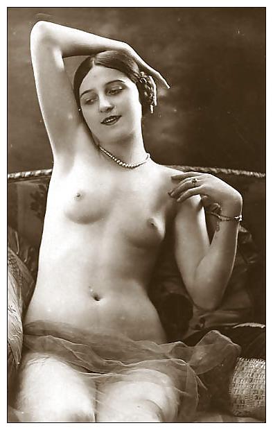 20P Vintage boobs
