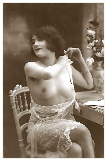 20P Vintage boobs