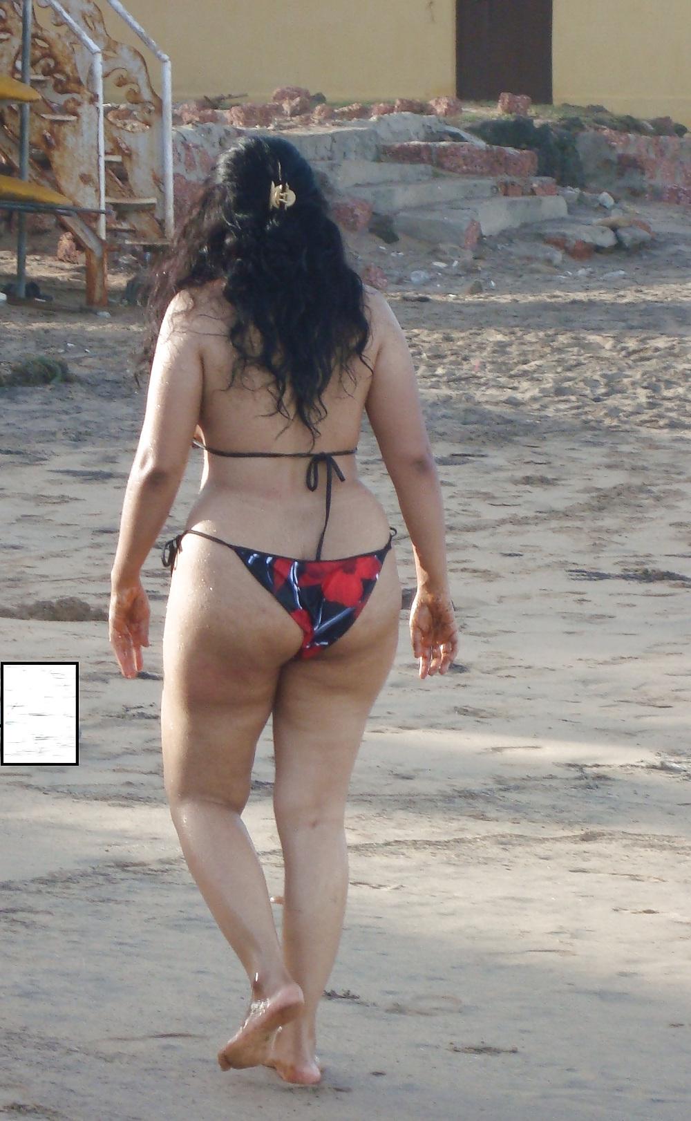 25P Indian Wife Nandita in Goa