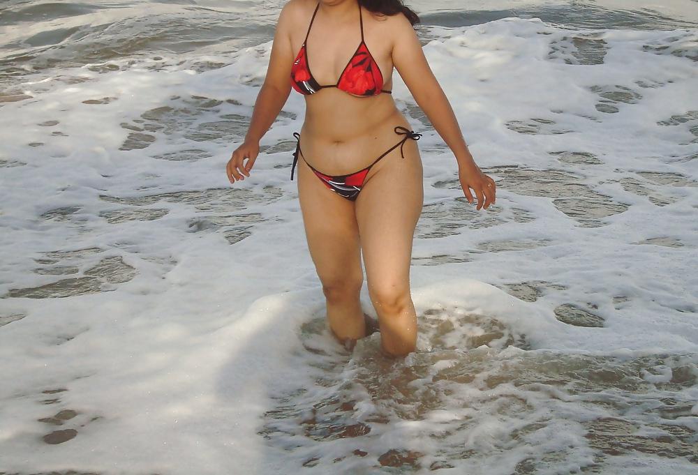 25P Indian Wife Nandita in Goa