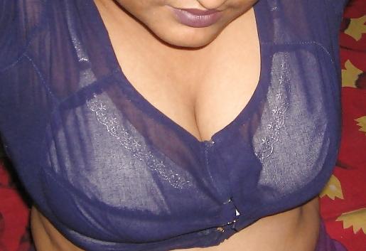 18P Indian aunty 122