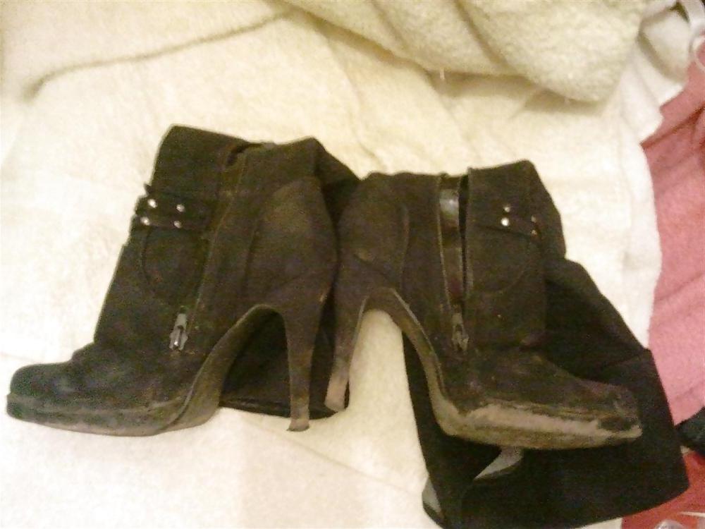 10P The boots of my girlfriend's classmate! cum on shoes!