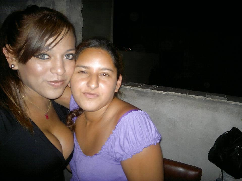 25P Spanish girl: Paola