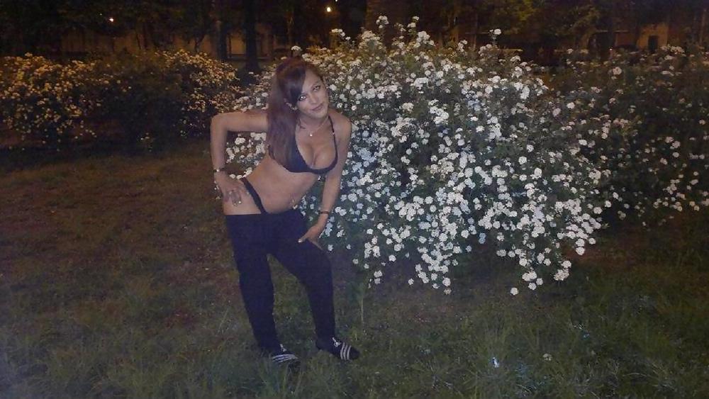 25P Spanish girl: Paola