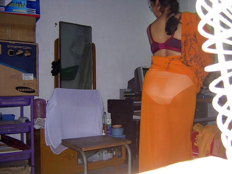 11P Indian aunty 129