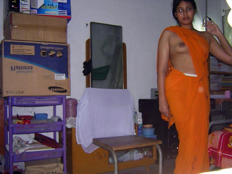 11P Indian aunty 129