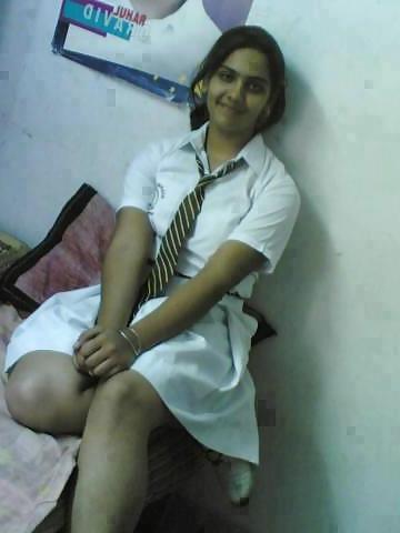 20P Beautiful Indian Girls 60(NON PORN)-- By Sanjh
