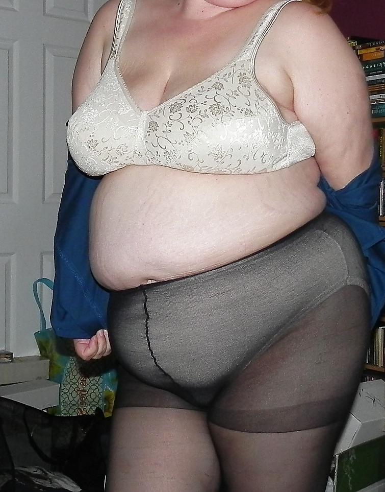 17P Big bras on mature women's!