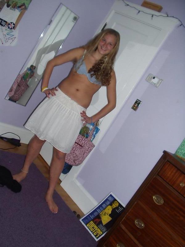 25P Bra Babes 9