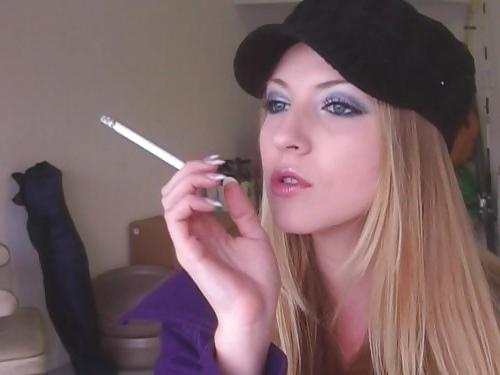 23P Girls and Ladies Smoking 