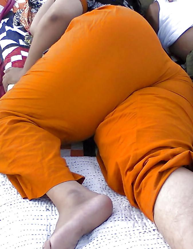 25P Arab and Indian ass