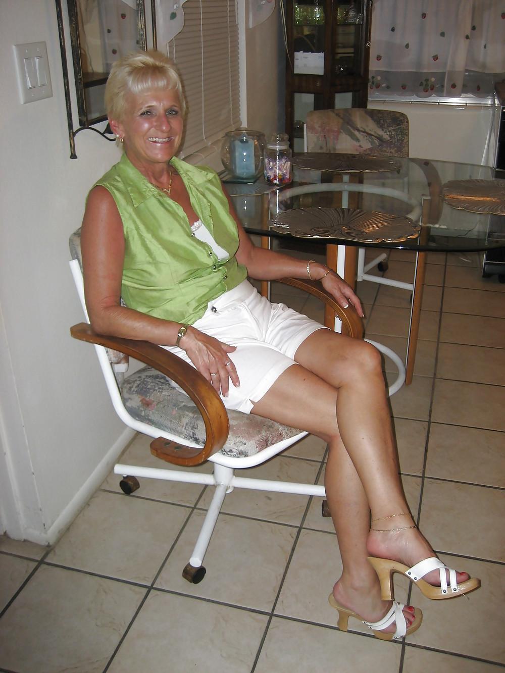 24P 60+ American Skank Wife