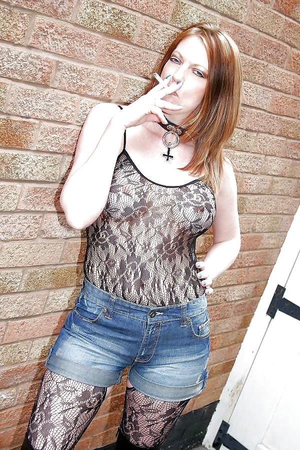 19P Holly Kiss Sexy Smoking