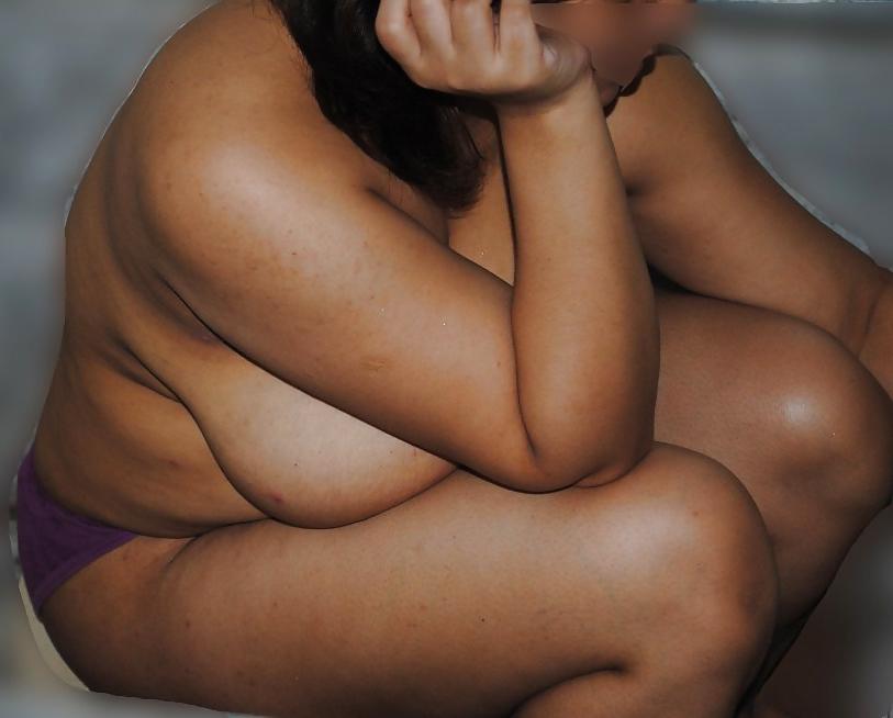 25P Boobs in various angles view