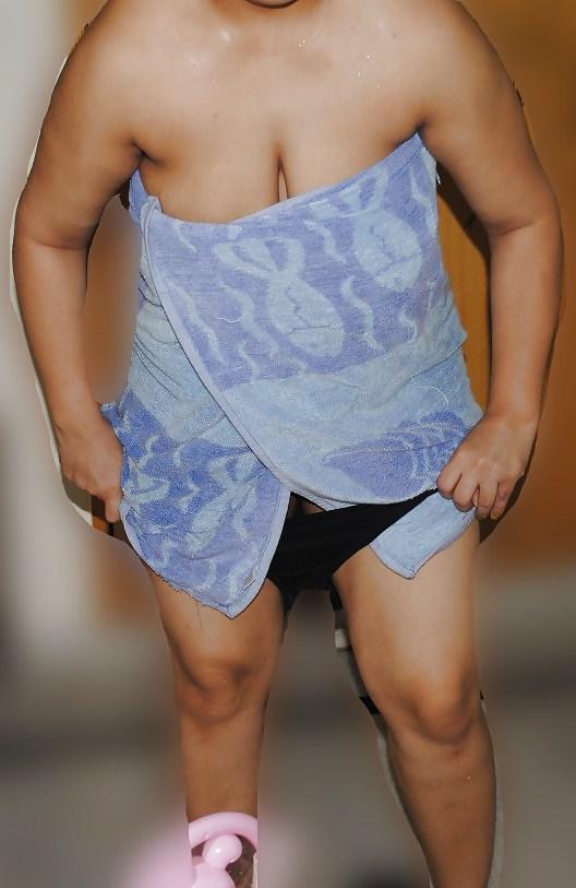 25P Boobs in various angles view