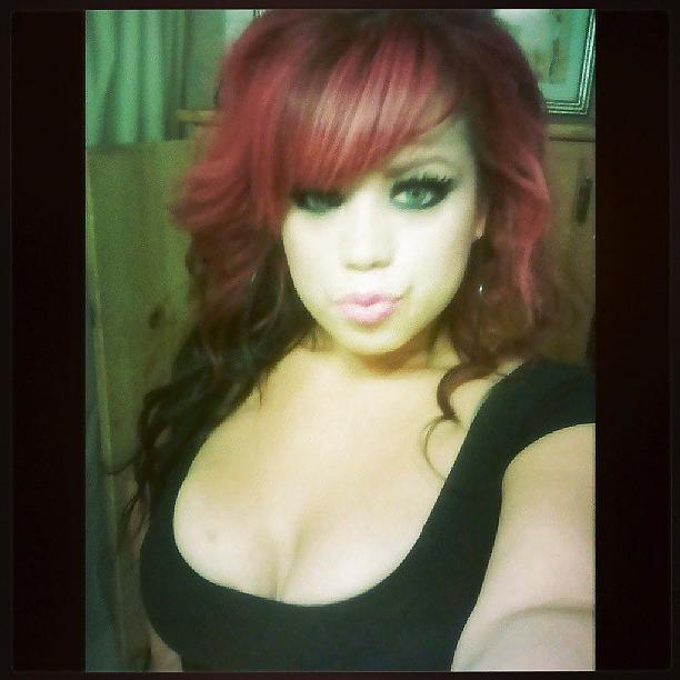 25P Young Big tit Latina milf