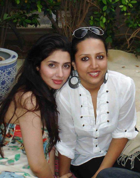 17P Indian Delights 7, WHO would you FUCK & HOW?