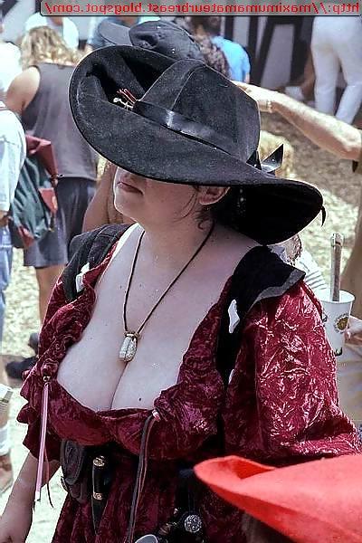 23P Ren fair Boobs