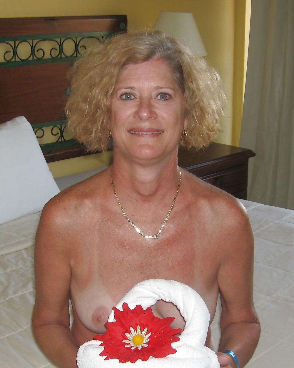25P MILF 60 yrs old 