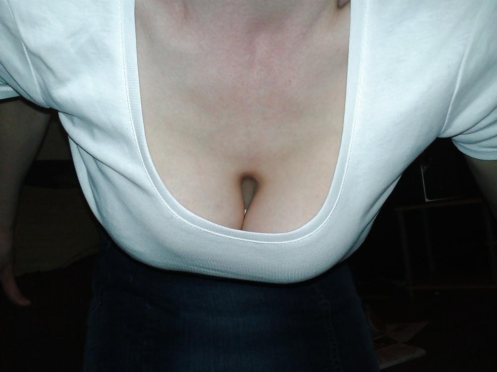 21P Tits,pussy and poor red ass