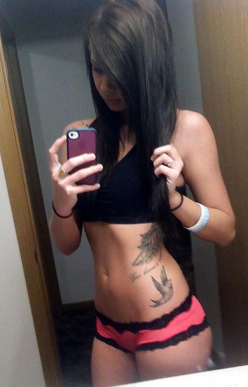 25P Sexy Girls in Sports Bras