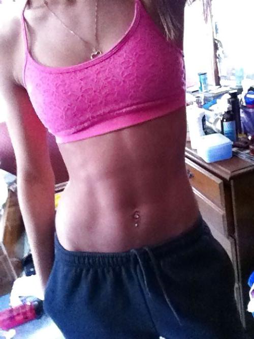 25P Sexy Girls in Sports Bras