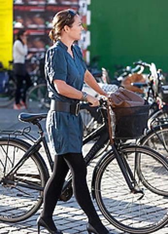 25P Female sexy legs nylon bicycle