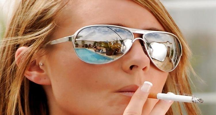 18P Smoking 018