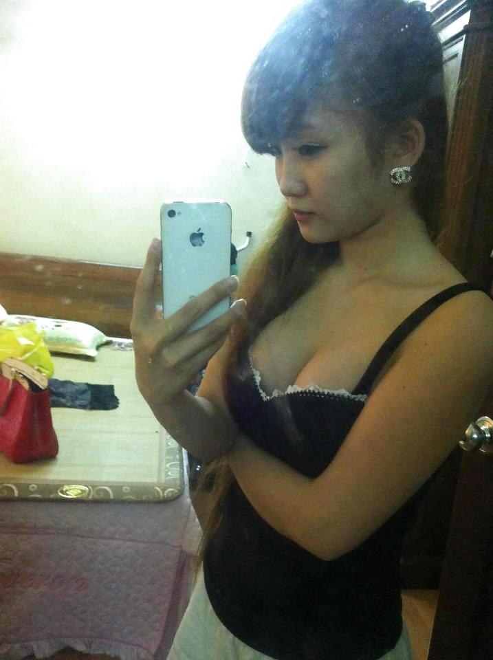 15P Heiße asiatische Babes 4