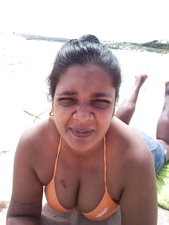 25P Sexy indian aunty